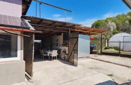 Casă P+1+M, 490 mp, teren 2.714 mp, zona Pucioasa