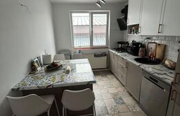 Casă P+1+M, 490 mp, teren 2.714 mp, zona Pucioasa