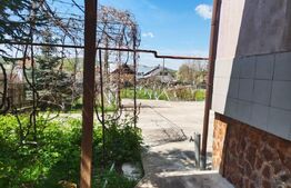 Casă P+1+M, 490 mp, teren 2.714 mp, zona Pucioasa