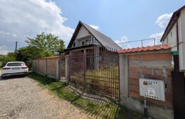 Casa semi-finisata de vanzare, 299 mp, zona Moreni