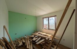 Casa semi-finisata de vanzare, 299 mp, zona Moreni