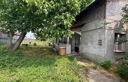 Casă de vânzare, 60 mp, zona Titu