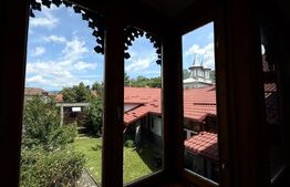 Casă decomandată (P+1E), 220 mp, zona Pietroșița
