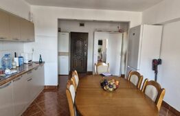 Apartament de vânzare, 72 mp, zona Micro 12 