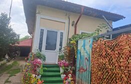 Casa de vanzare, 90 mp, teren 1980 mp, zona Titu