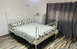 Casă de vânzare, teren de 1.000 mp, zona Titu