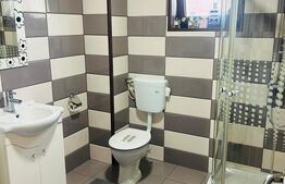 Casă de vânzare, teren de 1.000 mp, zona Titu