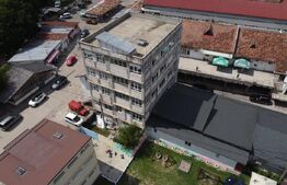 Ansamblu comercial, 1.258 mp, zona Ultracentral — Piața Moreni