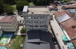 Ansamblu comercial, 1.258 mp, zona Ultracentral — Piața Moreni