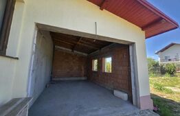 Casă P+M, 180 mp, 2 fronturi stradale, zona Sacueni 
