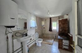 Casă cu 3 corpuri, 164 mp, zona Costeștii din Deal