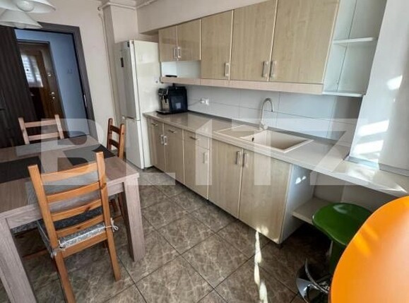 Apartament de vânzare 3 camere Micro 11 - 203696AV | BLITZ Târgoviște | Poza4