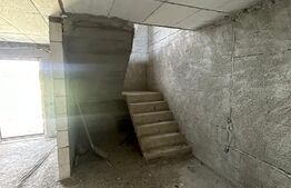 Casă P+M de vânzare, 129 mp, teren 343 mp, zona Lazuri