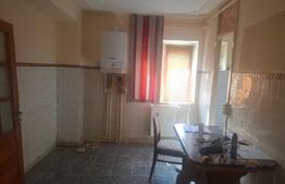 Apartament 4 camere de vanare, 98 mp, zona Micro 3