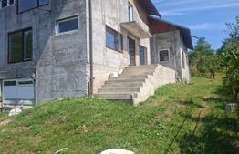 Casă 206 mp la gri, teren 1.832 mp, zona Glodeni Deal