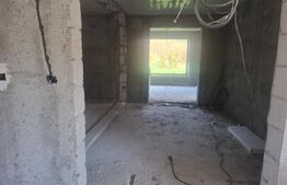 Casă 206 mp la gri, teren 1.832 mp, zona Glodeni Deal