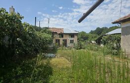 Teren 1.595 mp, construcții existente – Comuna Cobia, 