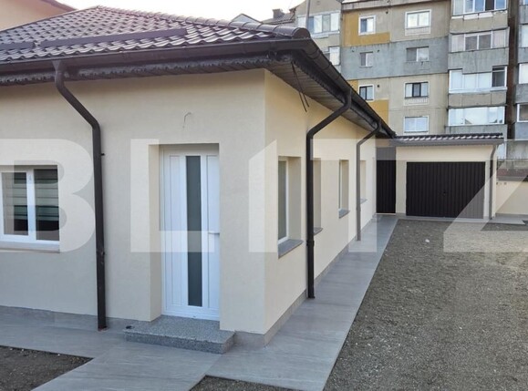 Casa de închiriat 4 camere Micro 6 - 204987CI | BLITZ Târgoviște | Poza1