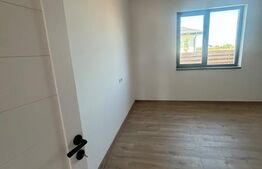 Casa la parter de vanzare, 100 mp, teren 450 mp, zona Crevedia