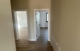 Casa la parter de vanzare, 100 mp, teren 450 mp, zona Crevedia