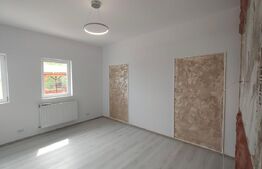 Casa, 160 mp, teren 779 mp, zona Crevedia