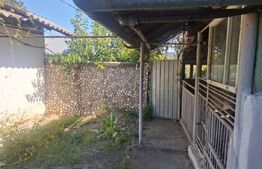 Casa rustica de vanzare, 110 mp, teren 600 mp, zona Bucsani