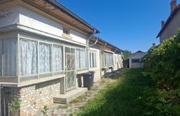 Casa rustica de vanzare, 110 mp, teren 600 mp, zona Bucsani