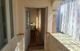 Casa rustica de vanzare, 110 mp, teren 600 mp, zona Bucsani