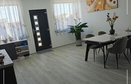 Casa individuala de vanzare, 100 mp, teren 680 mp, zona Doicesti 