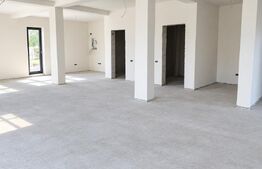 Casă tip duplex de închiriat – 136 mp, P+1, parcare și curte proprie