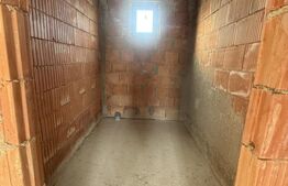Casă P+pod, teren 580 mp, Vulcana-Pandele – construcție nouă