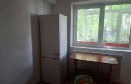 Apartament de vanzare, 2 camere, 42 mp, zona Titu