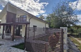 Casă cu priveliște, multă verdeață și spații generoase – Zona A