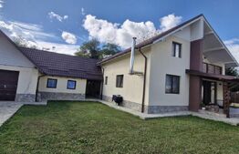 Casă cu priveliște, multă verdeață și spații generoase – Zona A