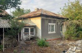 CASĂ DE RENOVAT PE TEREN DE 910 MP – ORBEASCA DE SUS