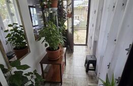Casă din cărămidă, renovată integral, cu gospodărie în com. Cornățelu