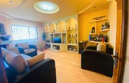 Apartament 3 camere decomandat ,71 mp zona  Micro 12