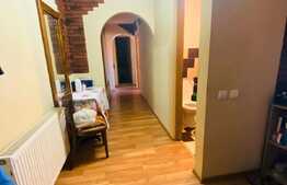 Apartament 3 camere decomandat ,71 mp zona  Micro 12