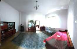 Casă individuală, 200 mp, teren 80 000 mp, Runcu