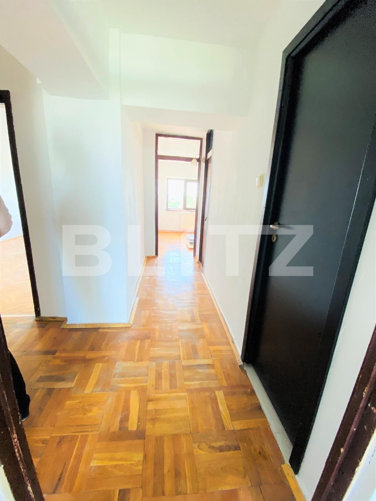 Apartamet de vanzare 4 camere  | Poza3