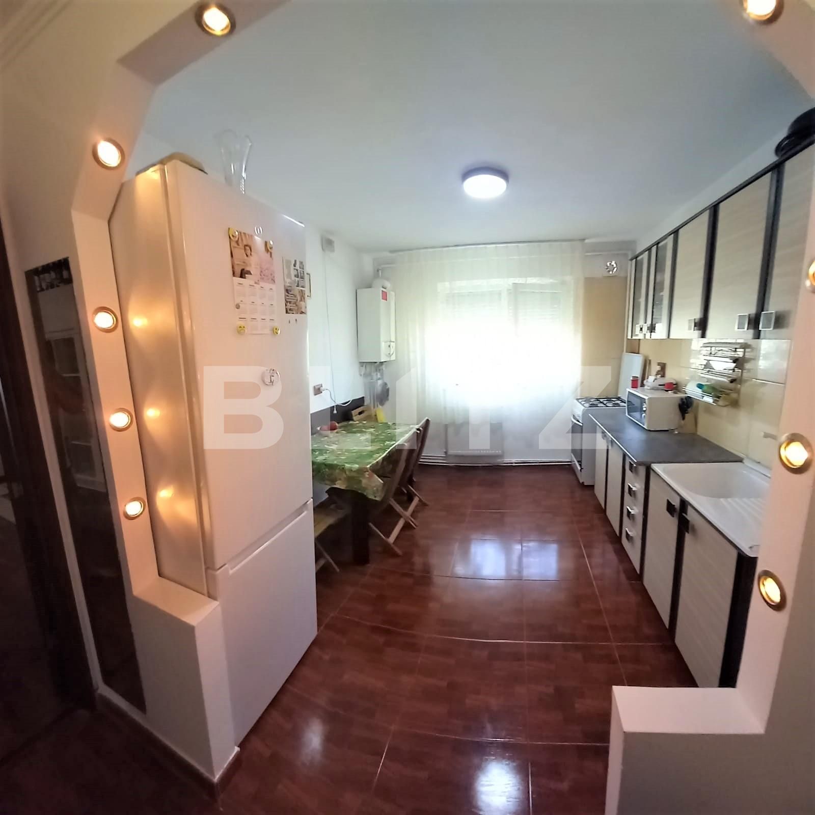 Apartament de vânzare 2 camere Micro 11 - 94636AV | BLITZ Târgoviște | Poza2