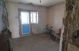 Apartament 3 camere, decomandat,et 4, Micro 12 