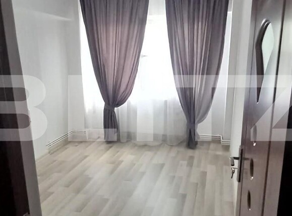 Apartament de vânzare 3 camere Micro 11 - 95224AV | BLITZ Târgoviște | Poza3