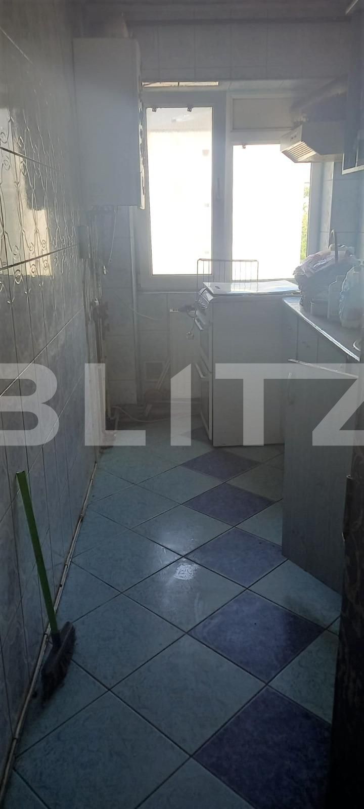 Apartament de vânzare 3 camere Micro 6 - 96060AV | BLITZ Târgoviște | Poza5
