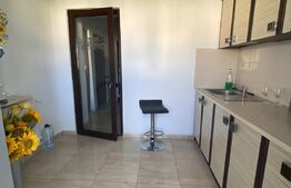 Apartament 3 camere, decomandat, 75mp, Micro 3