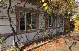 Casa 5 camere cu suprafata 200 mp si teren 2000 mp