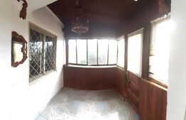 Casa 5 camere cu suprafata 200 mp si teren 2000 mp