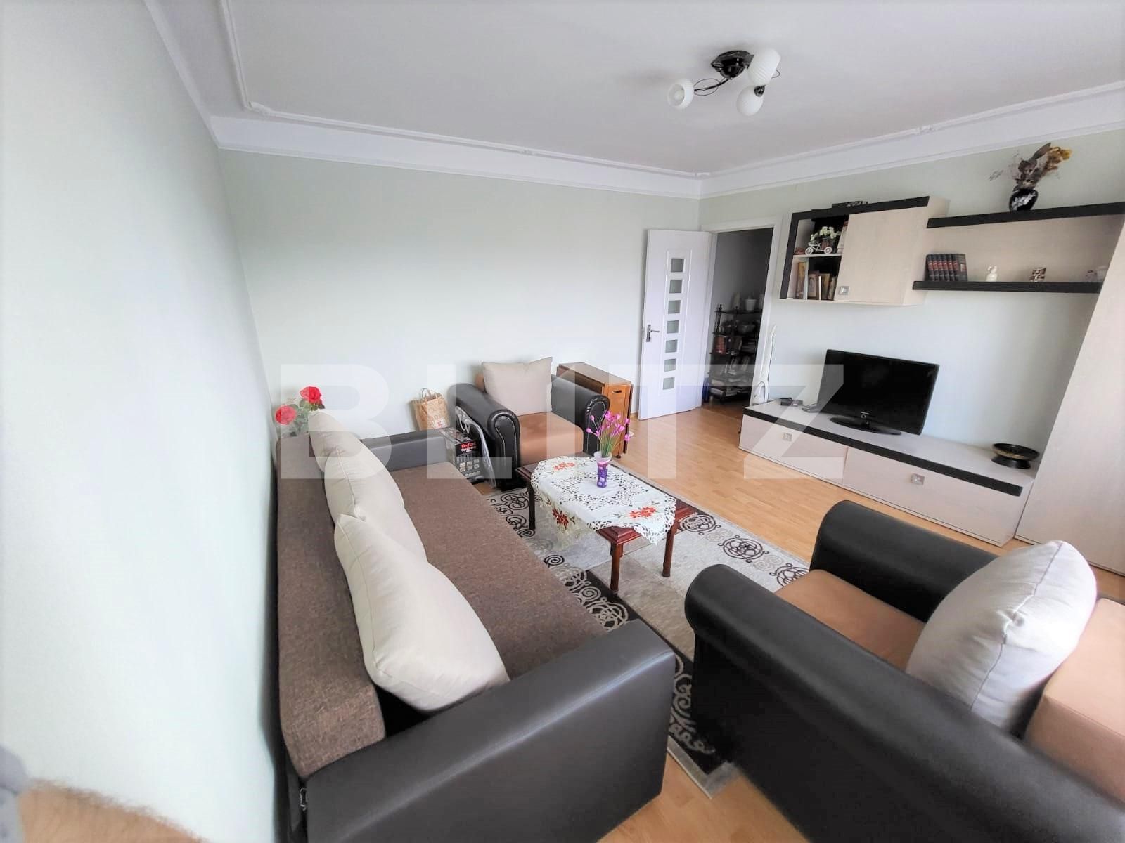 Apartament de vânzare 3 camere Micro 4 - 98650AV | BLITZ Târgoviște | Poza3