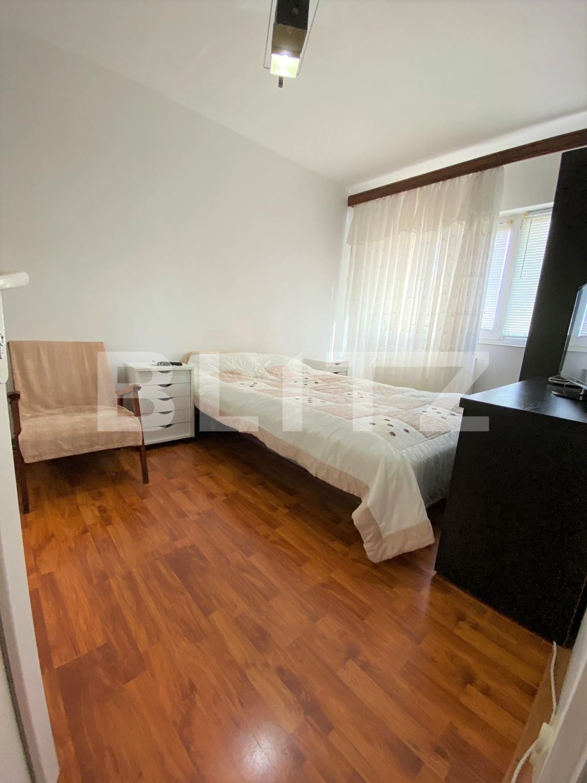 Apartament de vânzare 3 camere Micro 4 - 98650AV | BLITZ Târgoviște | Poza2