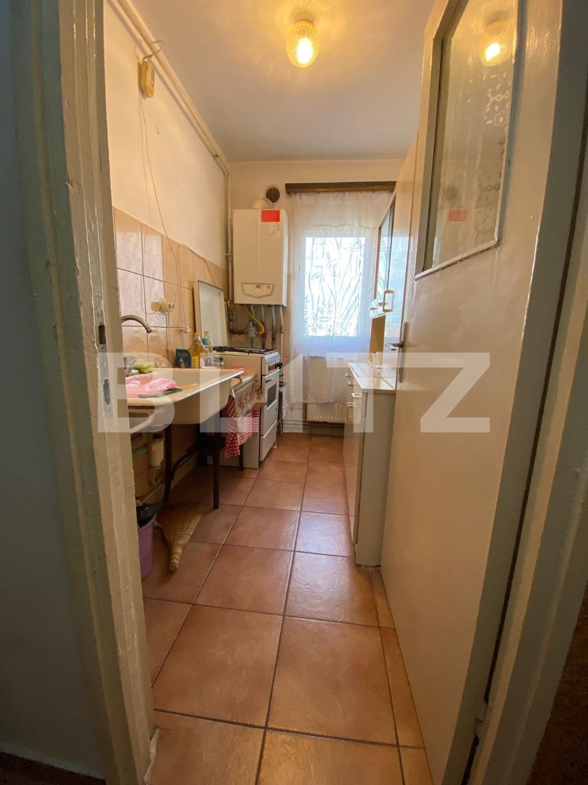 Apartament de vânzare 3 camere Micro 8 - 99000AV | BLITZ Târgoviște | Poza3